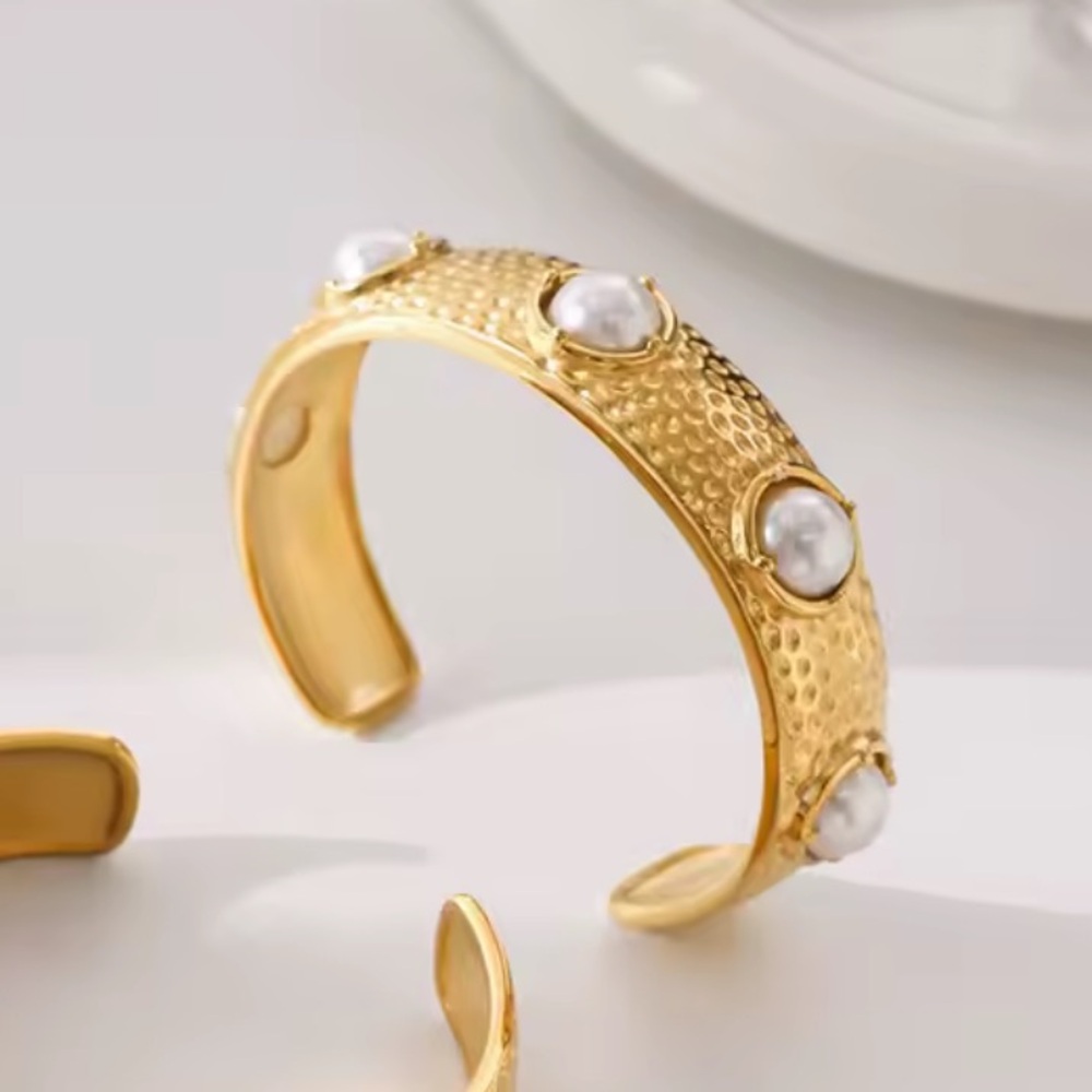 Vintage Bracelet 18K Gold Plated Stainless Steel Bracelet